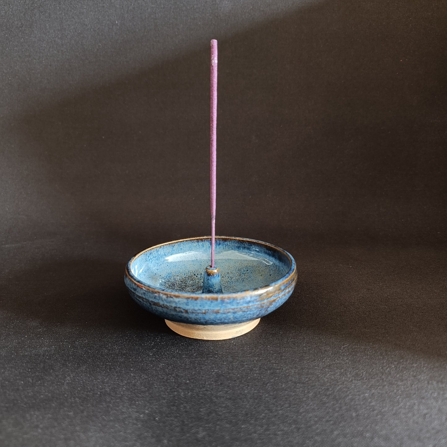 "BLUE" line incense holder
