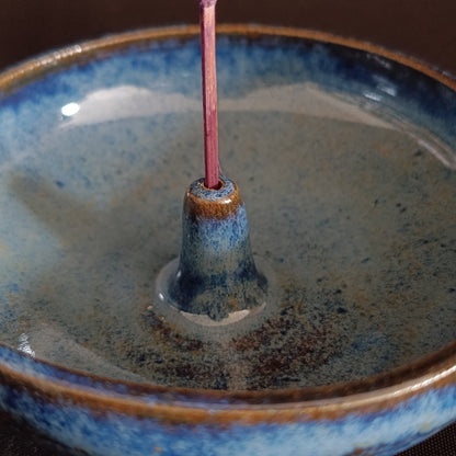 "BLUE" line incense holder