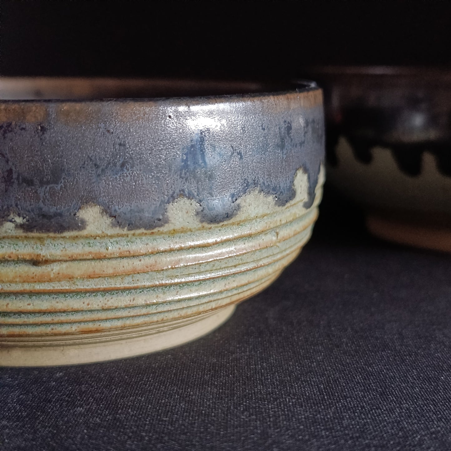 Set of 2 green and black bowls from the "SALVIA" line