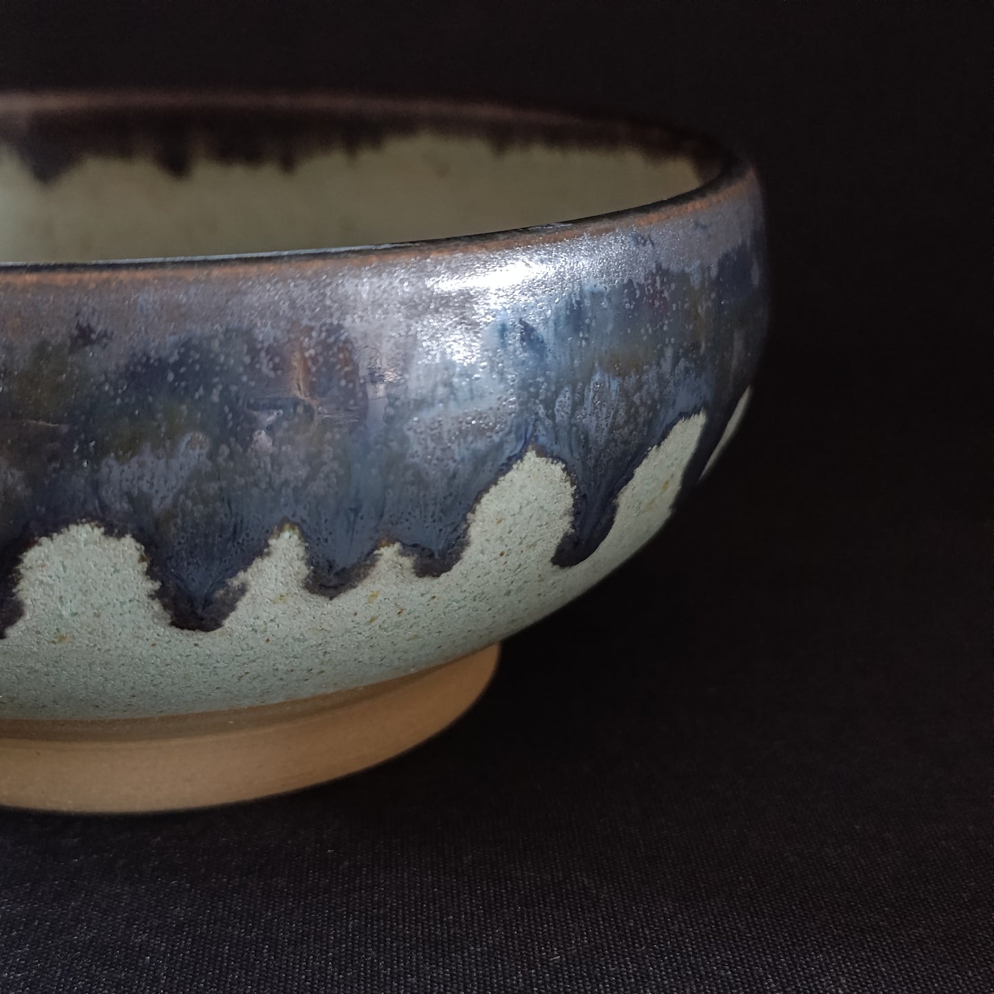 Set of 2 green and black bowls from the "SALVIA" line