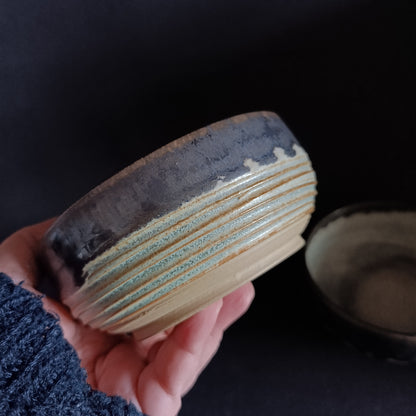 Set of 2 green and black bowls from the "SALVIA" line