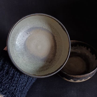 Set of 2 green and black bowls from the "SALVIA" line
