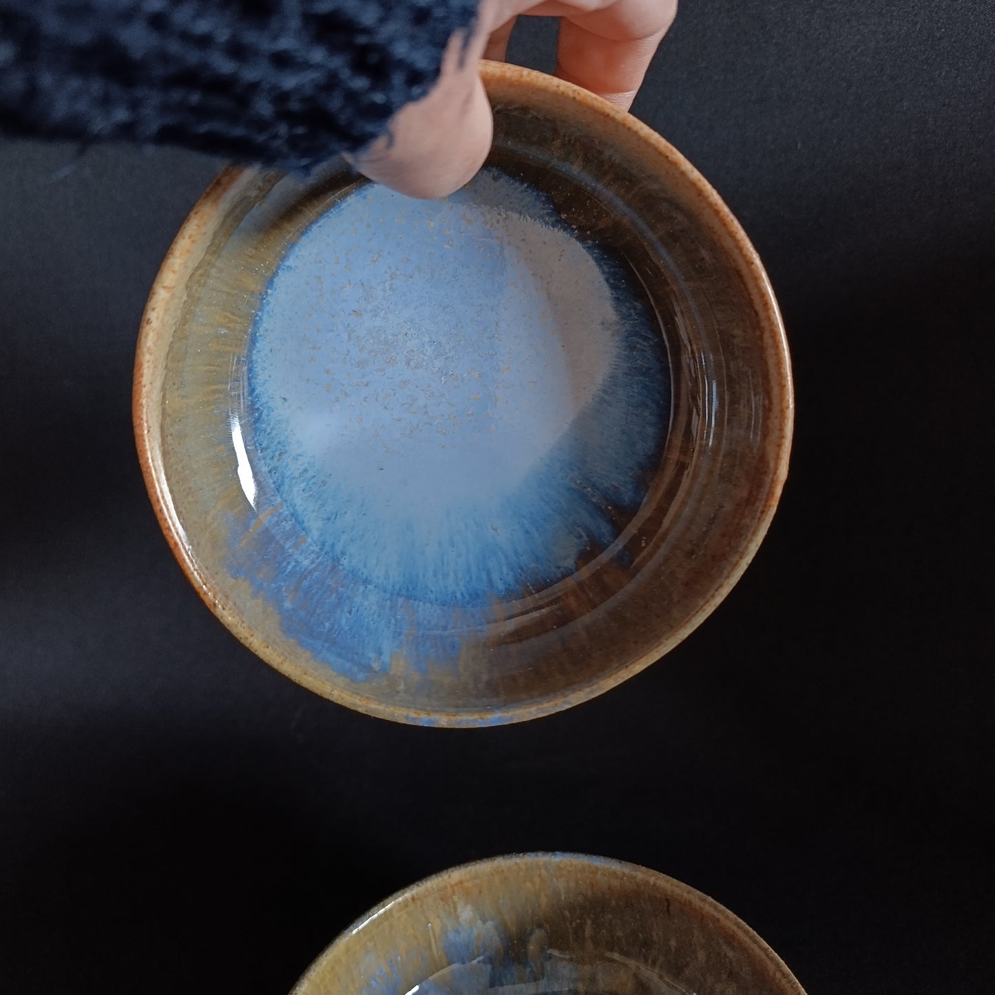 Set aus 2 Schüsseln der Serie „TERRAMARE“.