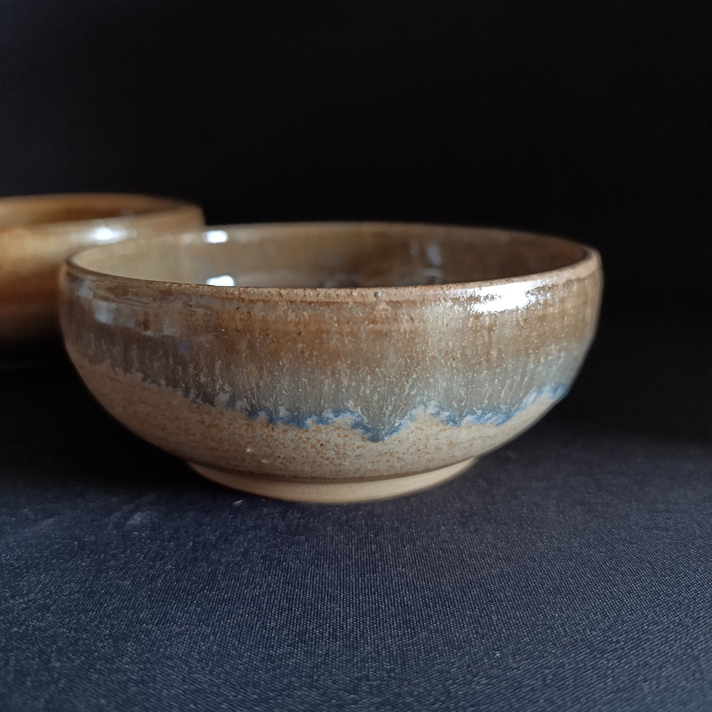 Set aus 2 Schüsseln der Serie „TERRAMARE“.