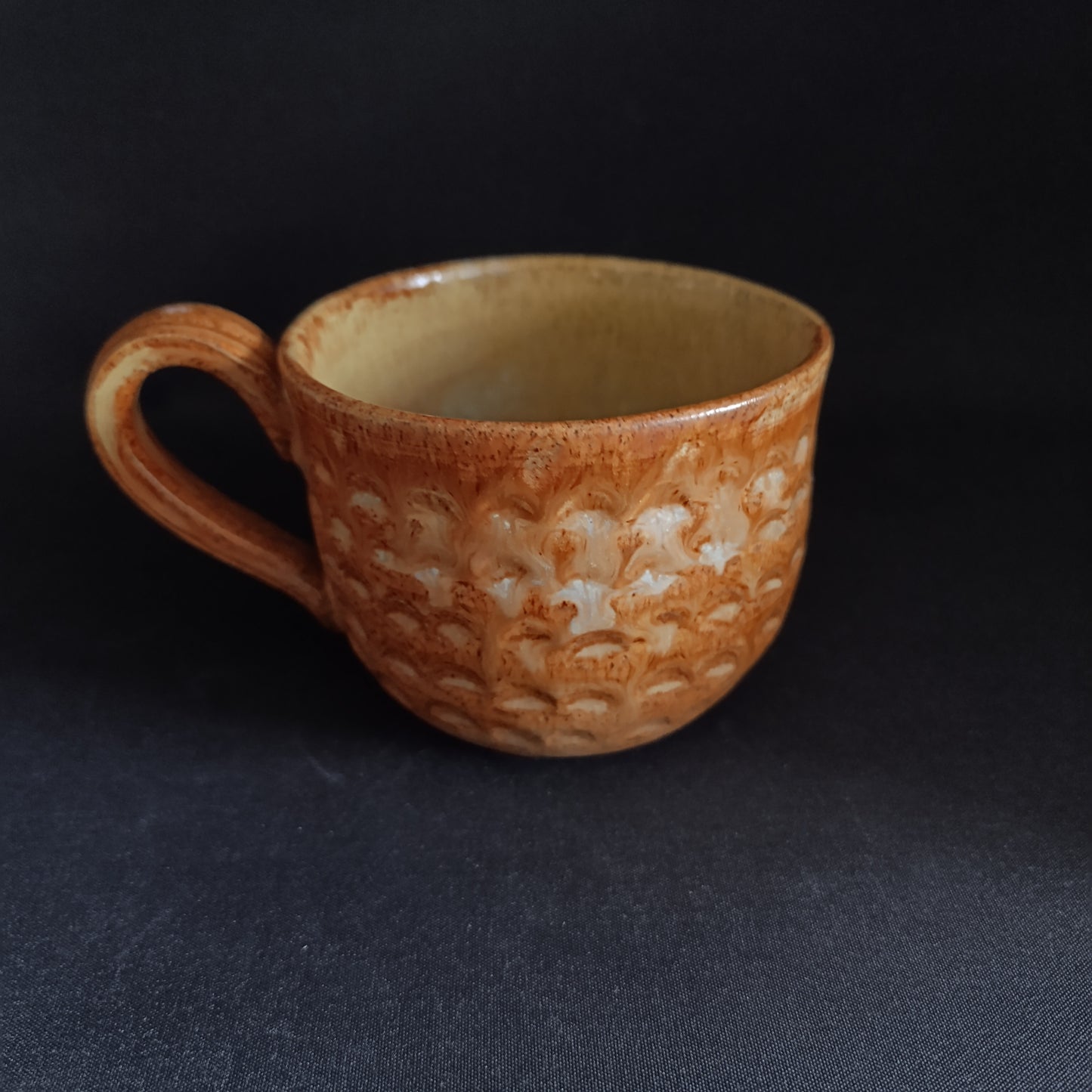 Stoneware mug from the "TERRA" line