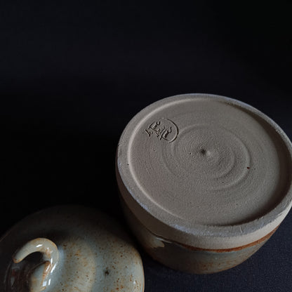 Stoneware jar with lid from the "TERRA" line