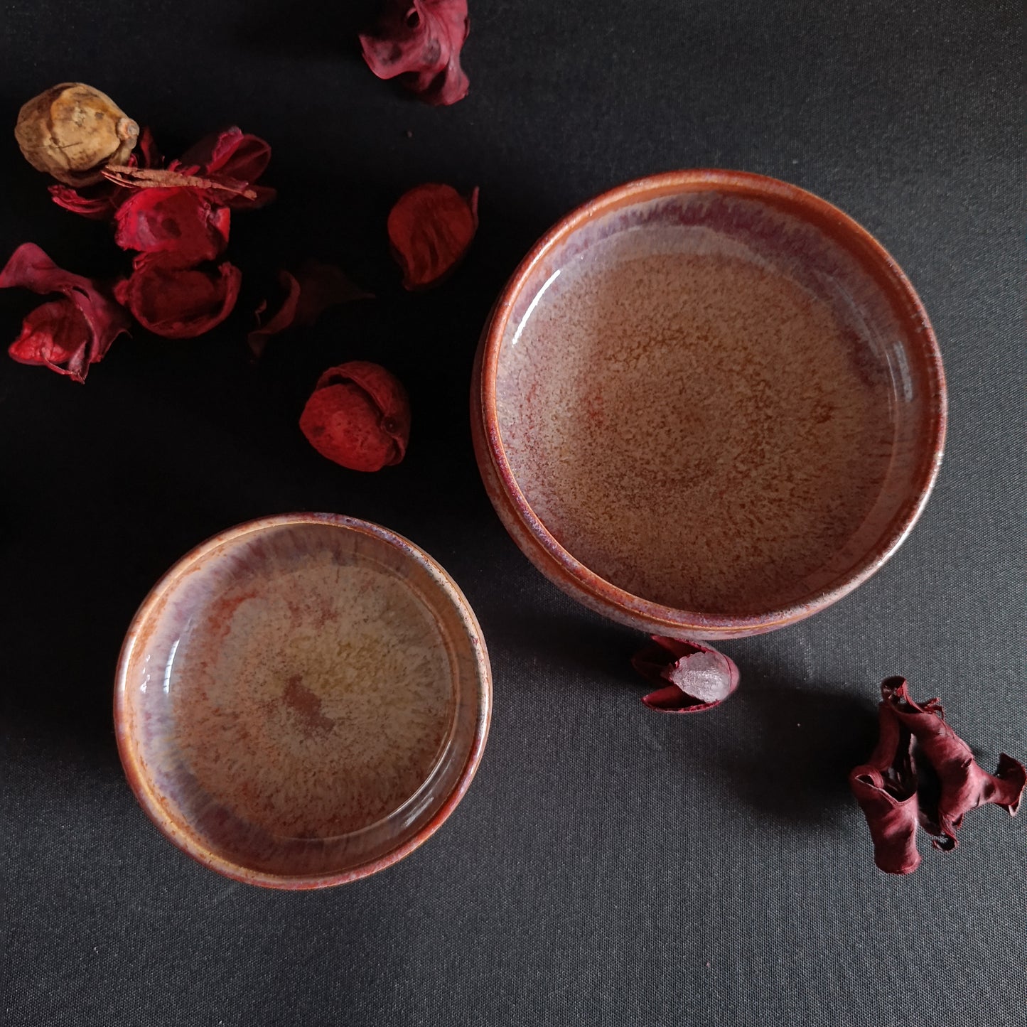 Set mit 2 "Regenbogen"-Schüsseln