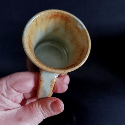 Stoneware mug from the "TERRA" line