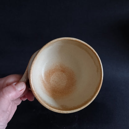 Stoneware mug from the "TERRA" line