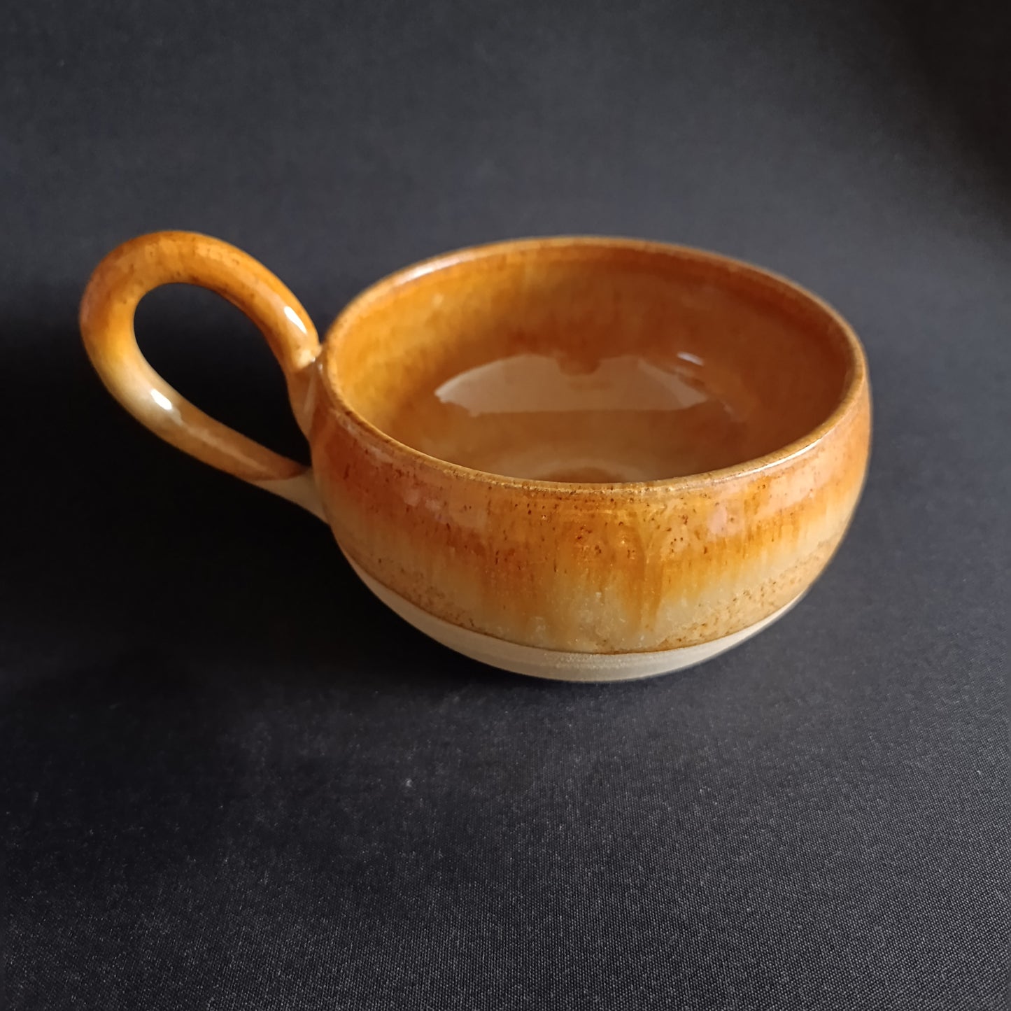 Stoneware mug from the "TERRA" line