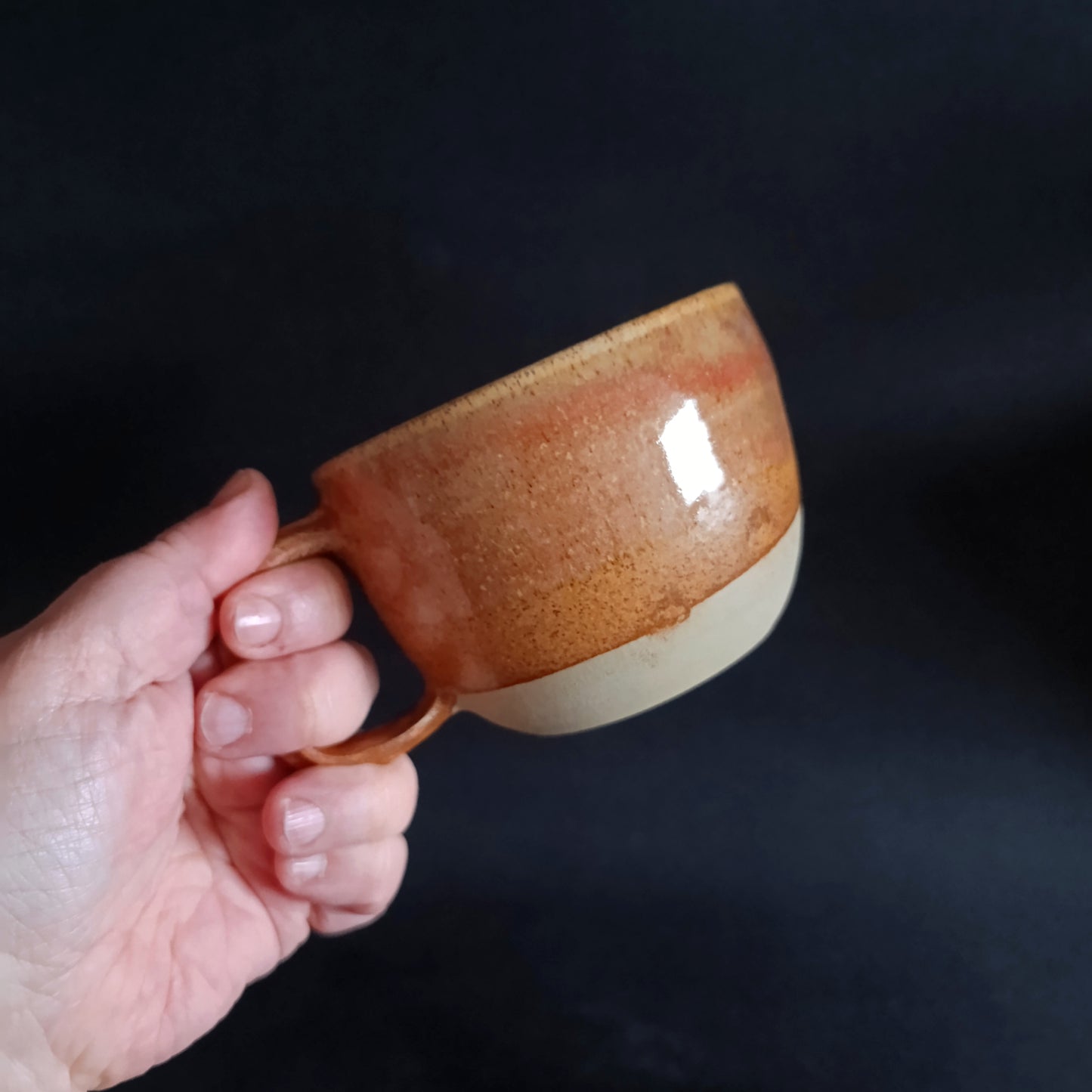 Stoneware mug from the "TERRA" line