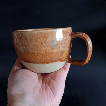 Stoneware mug from the "TERRA" line