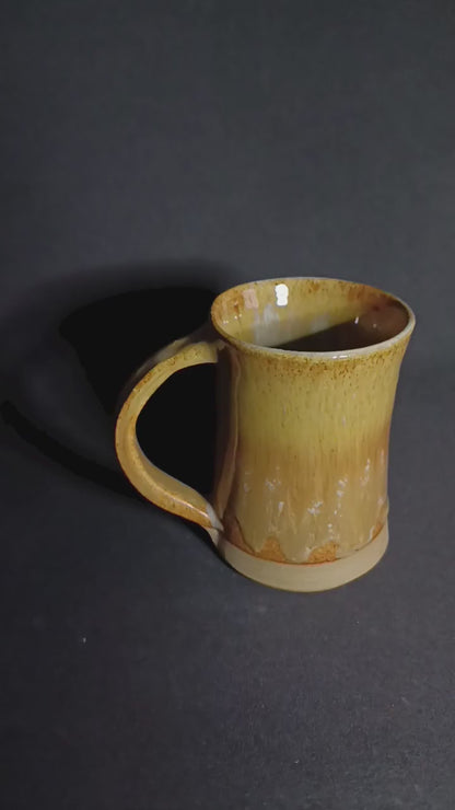 Stoneware mug from the "TERRA" line